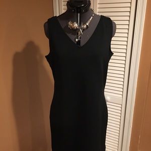 Women’s Banana Republic black sleeveless dress